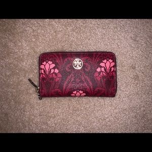 Tory Burch wallet